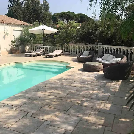 Bright With Pool * רוקברון-סור-ארז'נס